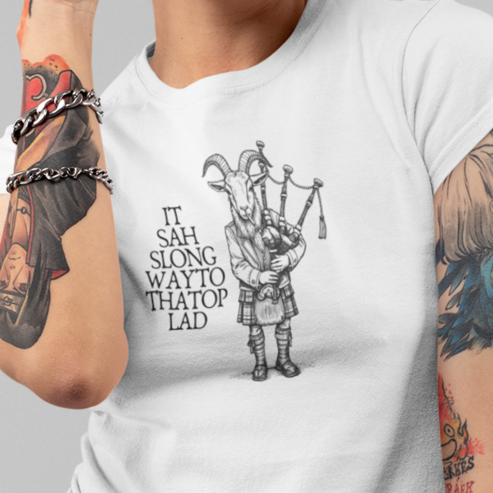 BONNY SCOTTGOAT Light – Bagpipe Goat in Kilt Rock & Roll Graphic T-Shirt